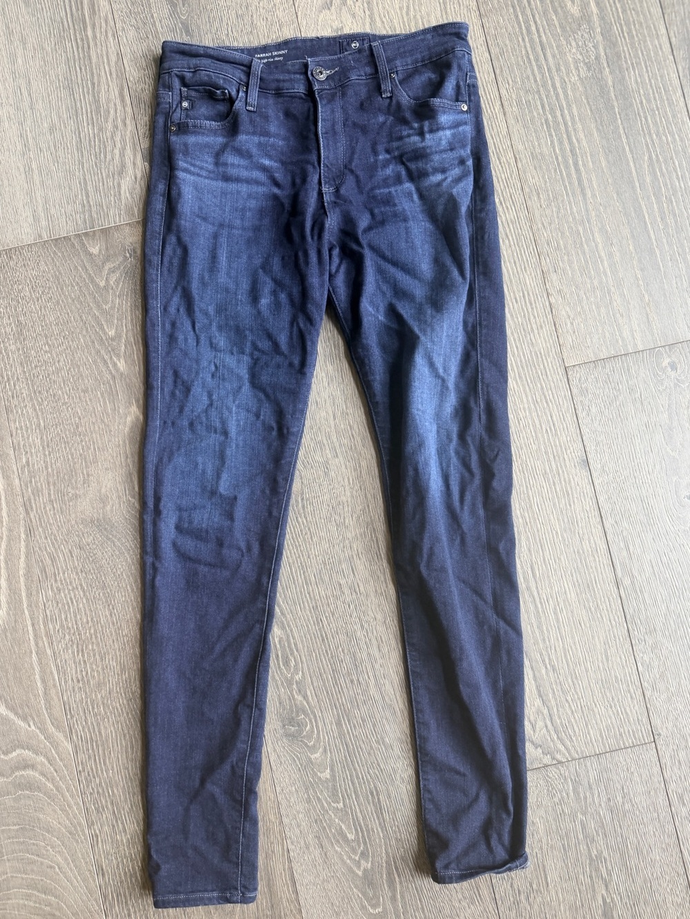 AG Jeans Adriano Goldschmied Farrah High Rise Skinny Jean in Dark Wash Size 28